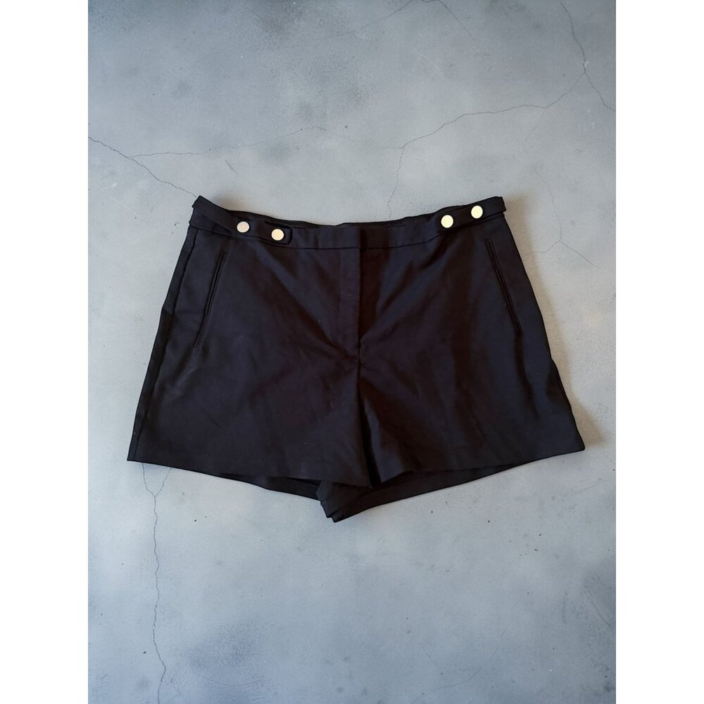 EXPRESS Black Midi High Rise Dress Shorts Size 16